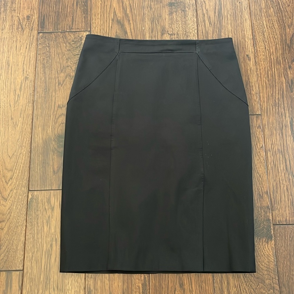 BANANA REPUBLIC pencil skirt with front slit, sz 8
